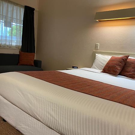 Ben Hall Motor Inn Forbes Eksteriør bilde