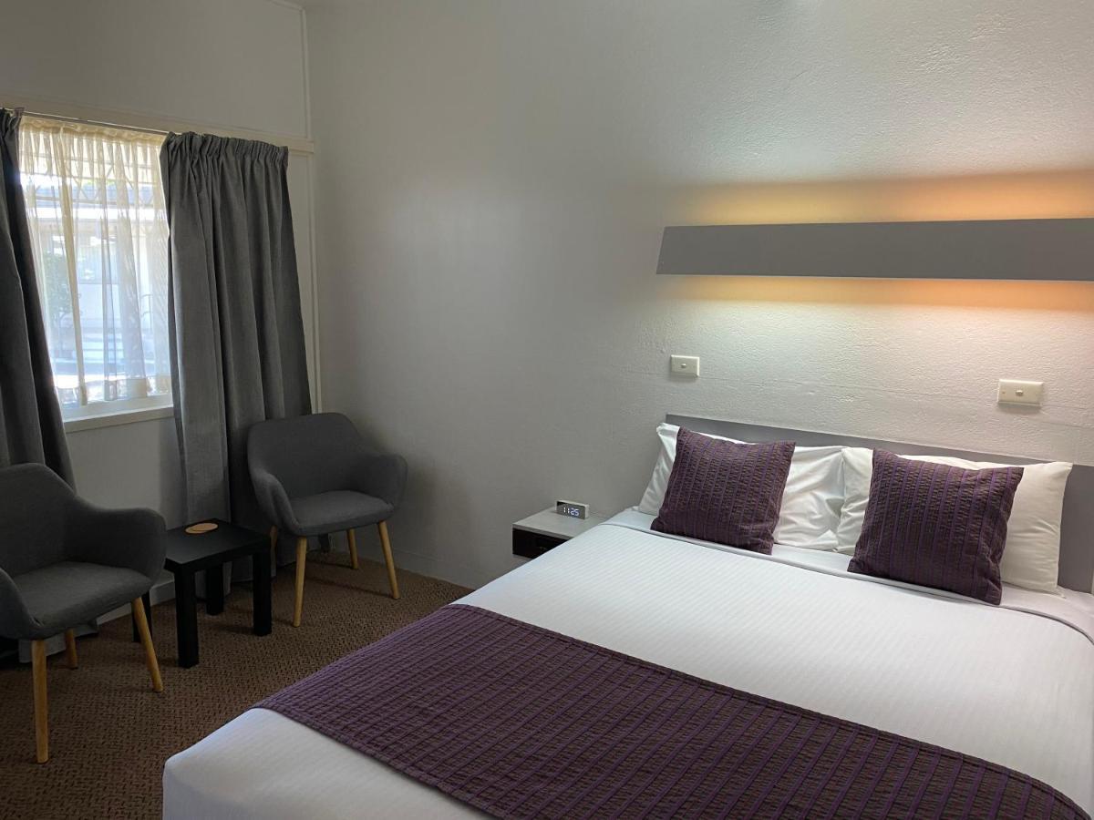 Ben Hall Motor Inn Forbes Eksteriør bilde